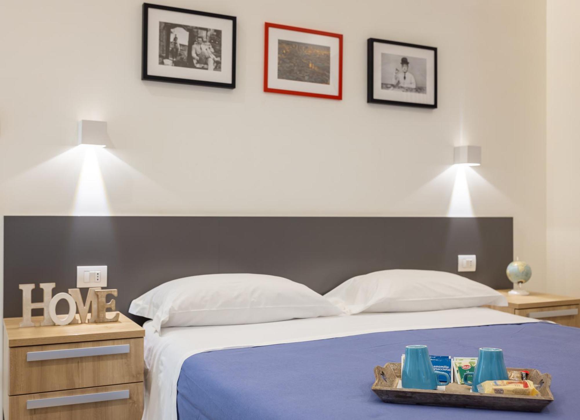Napoli Squares Suites Екстер'єр фото