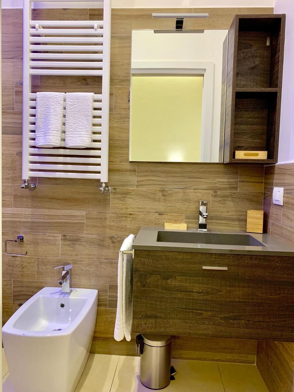 Napoli Squares Suites Екстер'єр фото