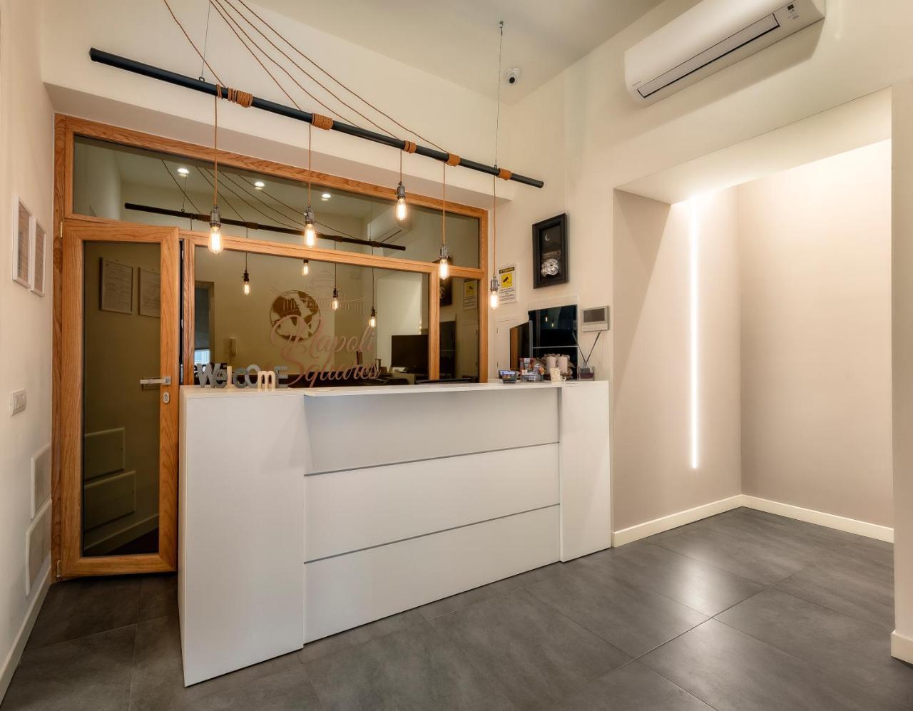 Napoli Squares Suites Екстер'єр фото