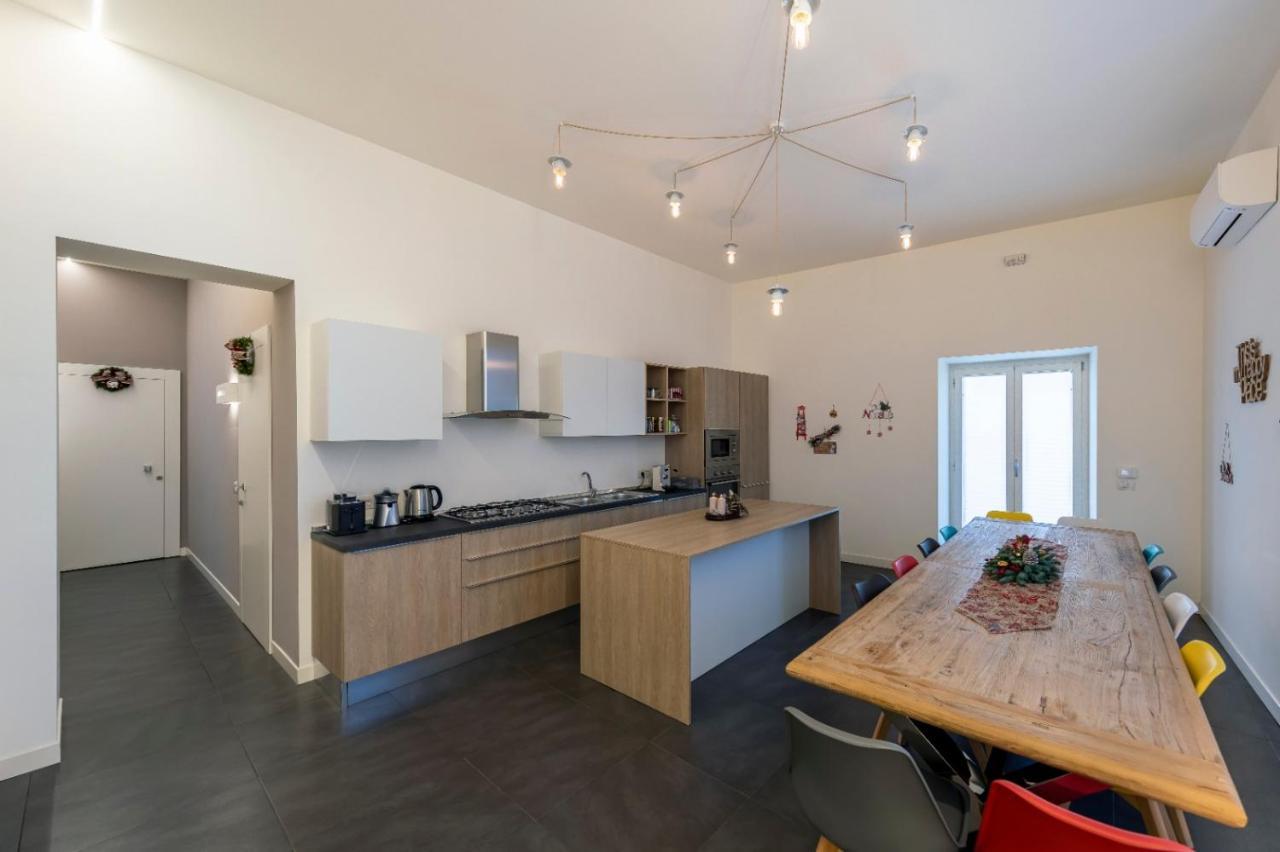 Napoli Squares Suites Екстер'єр фото