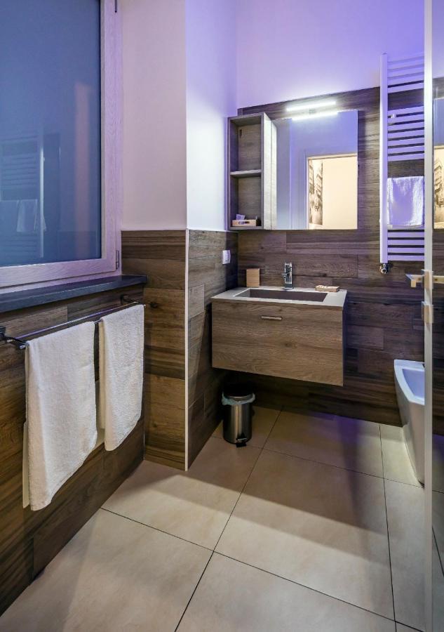 Napoli Squares Suites Екстер'єр фото